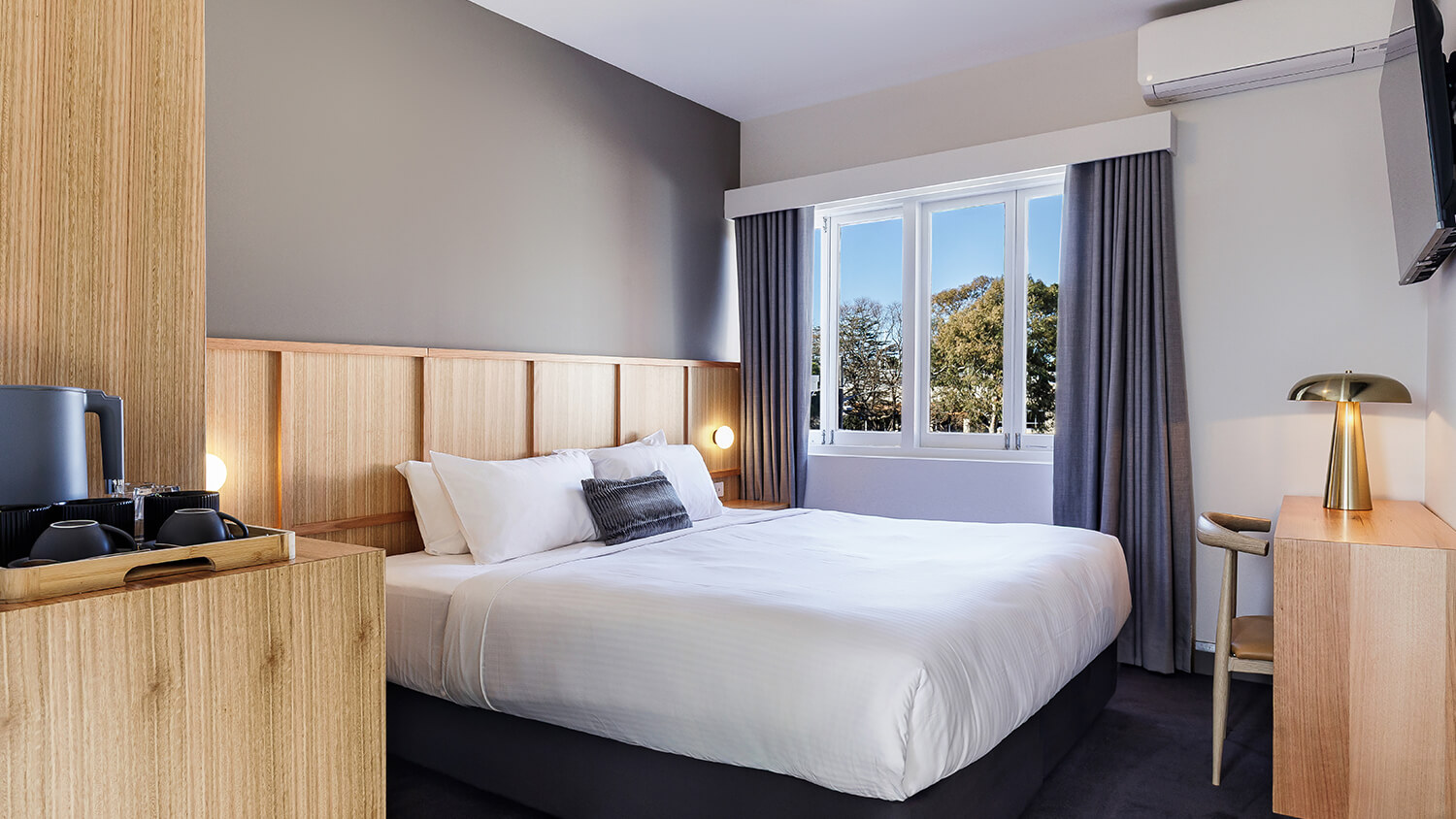 _0001_13_TRAVELINSTITUTE_DAMIEN_KINGSGROVE_103-Edit-2